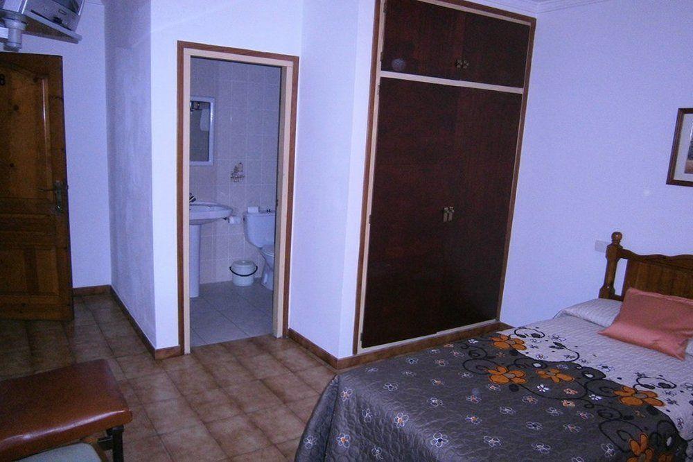 Hostal Don Pepe Figueres (Girona) Exterior foto