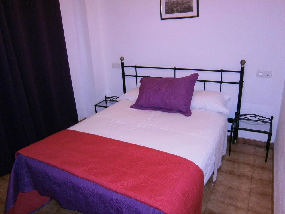 Hostal Don Pepe Figueres (Girona) Exterior foto