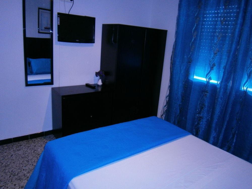 Hostal Don Pepe Figueres (Girona) Exterior foto